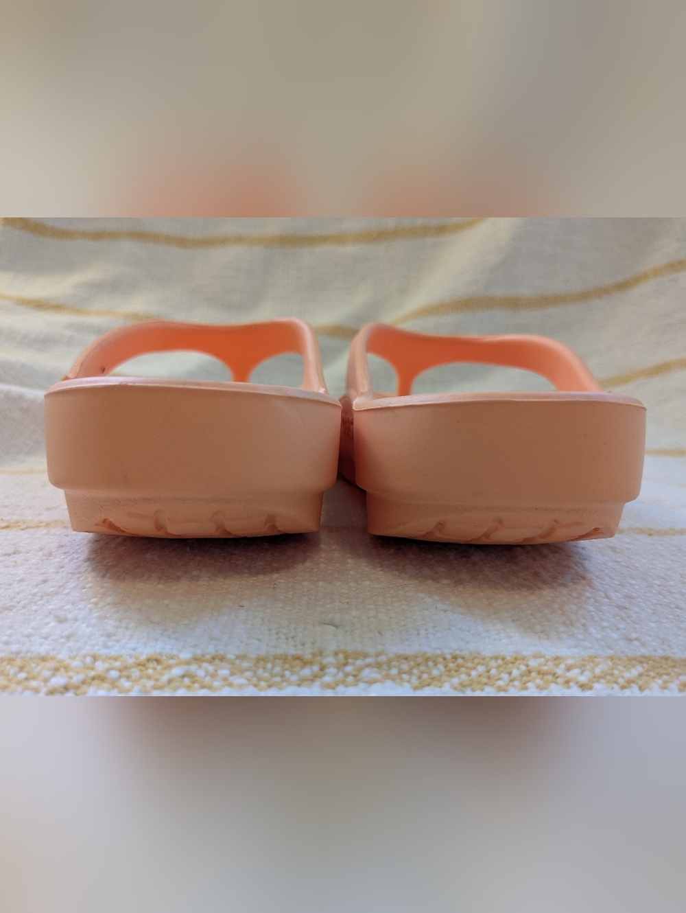 NWOT OOFOS OOlala Sandals Flip Flops Peach 7 - Picture 6 of 7